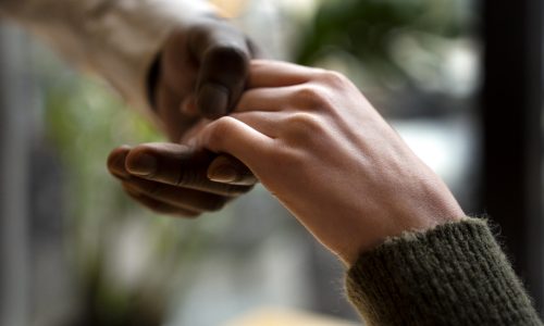 hands-holding-each-other-support